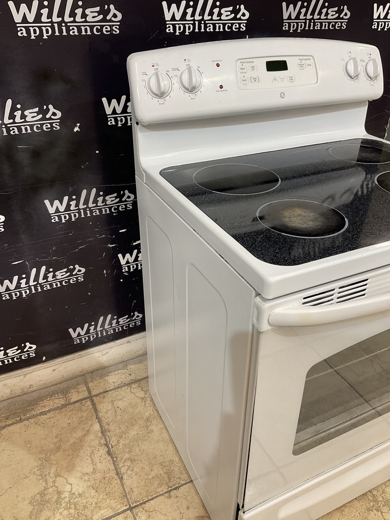 Ge Used Electric Stove 220volts (40/50 AMP) 30inches {no cord} (White) 