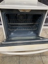 Ge Used Electric Stove 220volts (40/50 AMP) 30inches {3 prong} (Bisque)