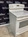 Ge Used Electric Stove 220volts (40/50 AMP) 30inches {3 prong} (Bisque)