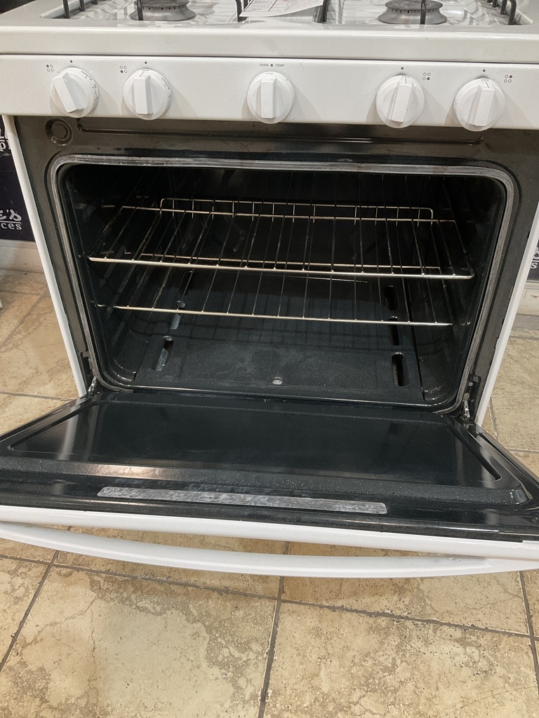 Amana Used Natural Gas Stove 30inches (White)