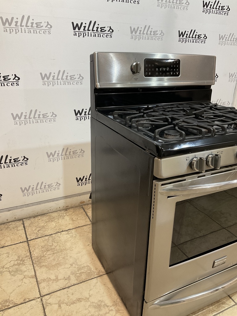 Frigidaire Used Natural Gas Stove 30inches (Stainless Steel)