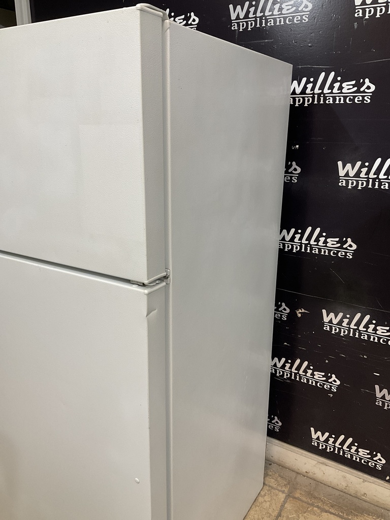 Hotpoint Used Refrigerator Top and Bottom of 28x61 1/2” (White) 