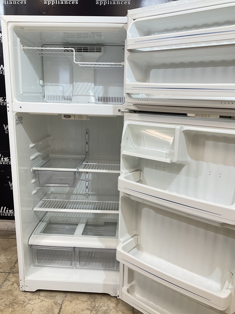 Ge Used Refrigerator Top and Bottom 28x67 (White)