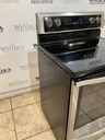 Whirlpool Used Electric Stove 220volts (40/50 AMP) 30inches {no cord} 