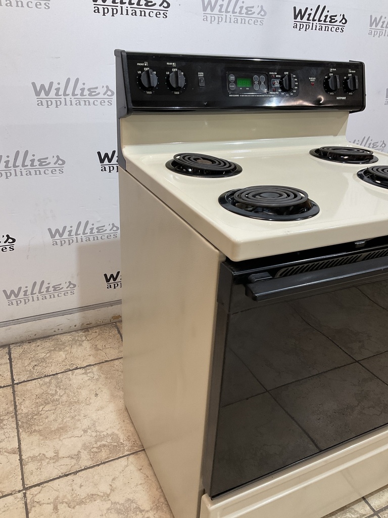Hotpoint Used Electric Stove 220volts (40/50 AMP) 30inches {no cord} (Bisque/Black)