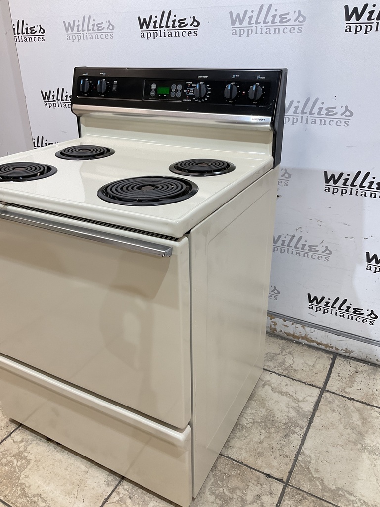 Hotpoint Used Electric Stove 220volts (40/50 AMP) 30inches {no cord} (Bisque/Black) 