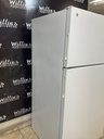 Ge Used Refrigerator Top and Bottom 28x61 1/2” (White)