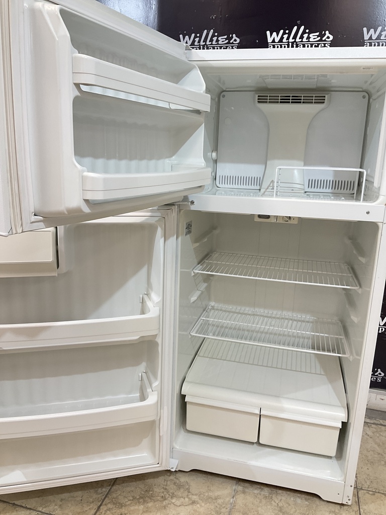 Hotpoint Used Refrigerator Top and Bottom 28x61 1/2” (White) 
