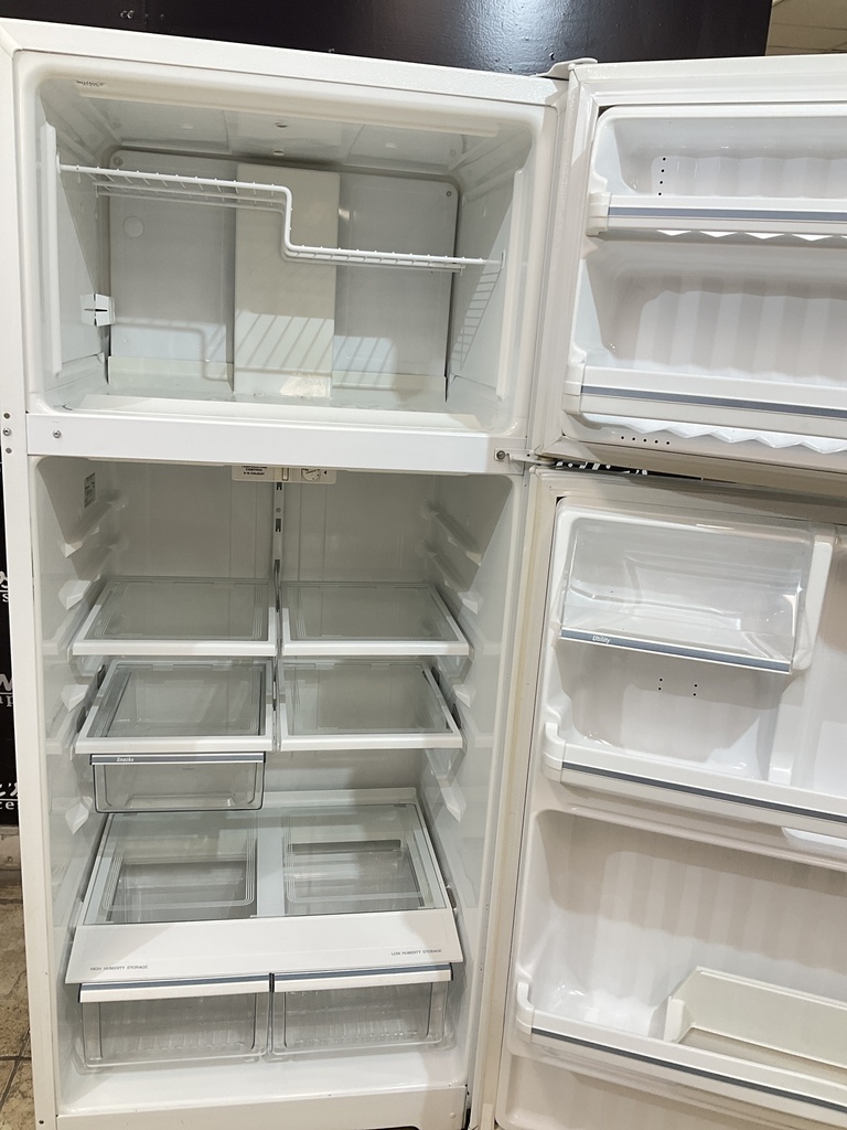 Ge Used Refrigerator Top and Bottom 28x64 1/2” (White) 