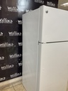 Ge Used Refrigerator Top and Bottom 28x64 1/2” (White)