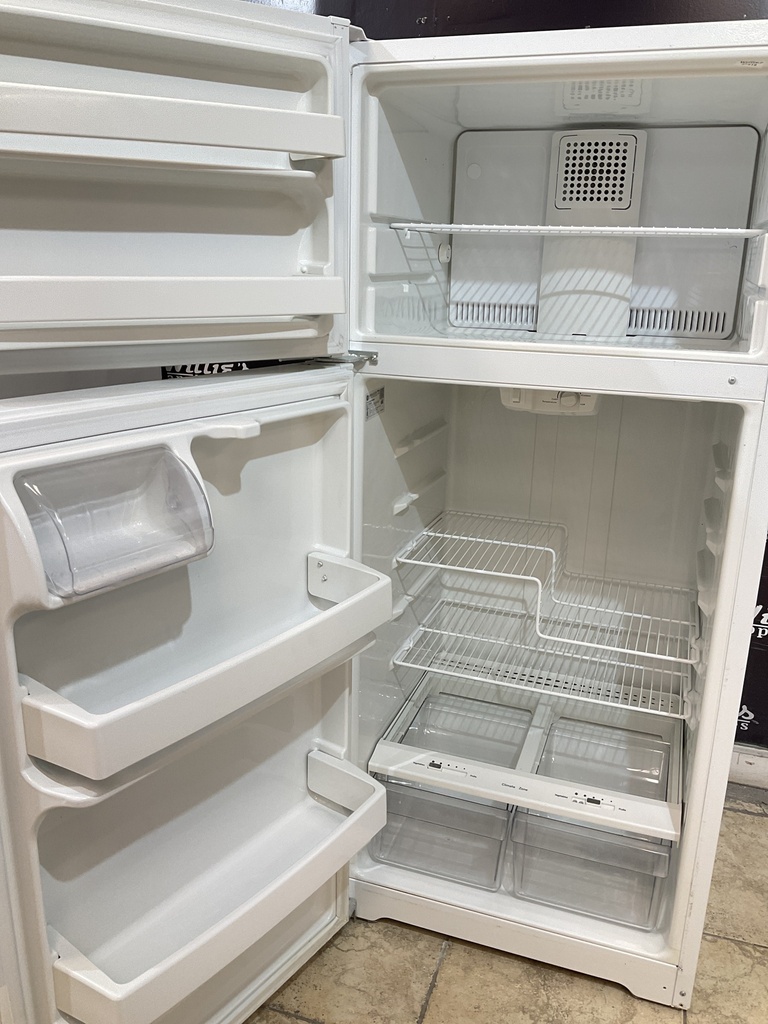 Ge Used Refrigerator Top and Bottom 28x64 1/2” (White)