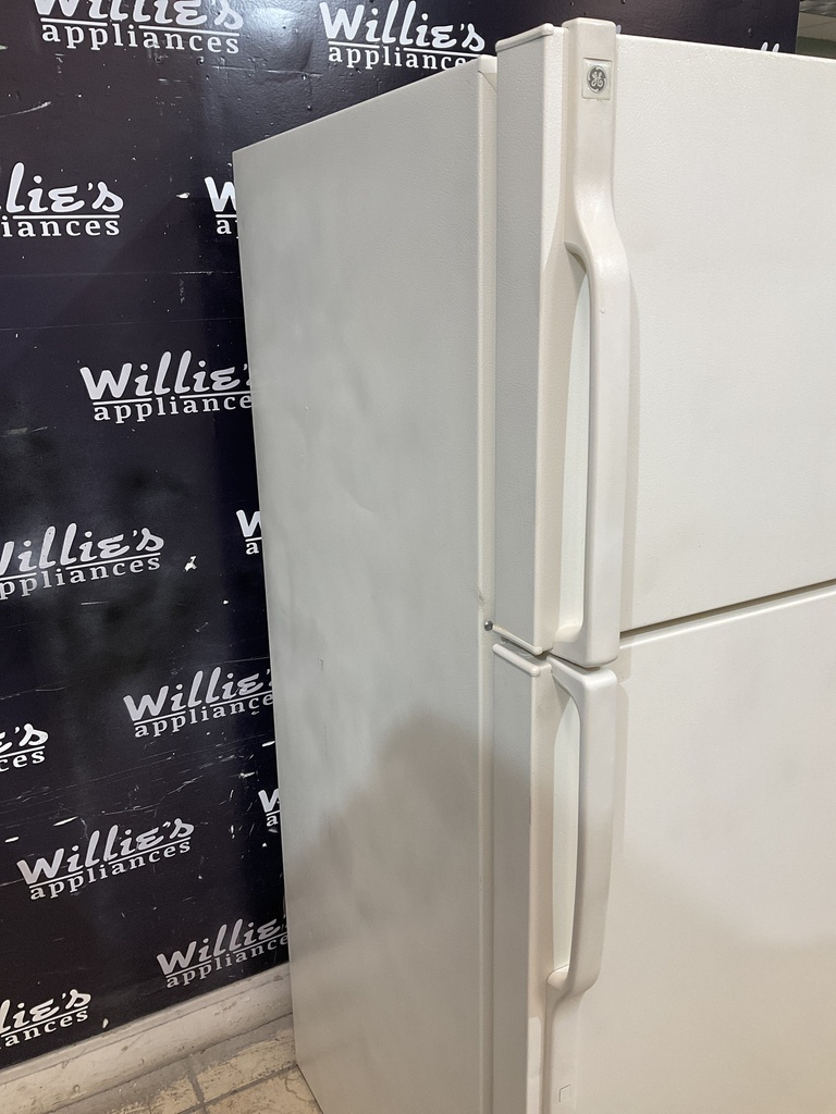 Ge Used Refrigerator Top and Bottom 28x61 1/2" (Bisque) 