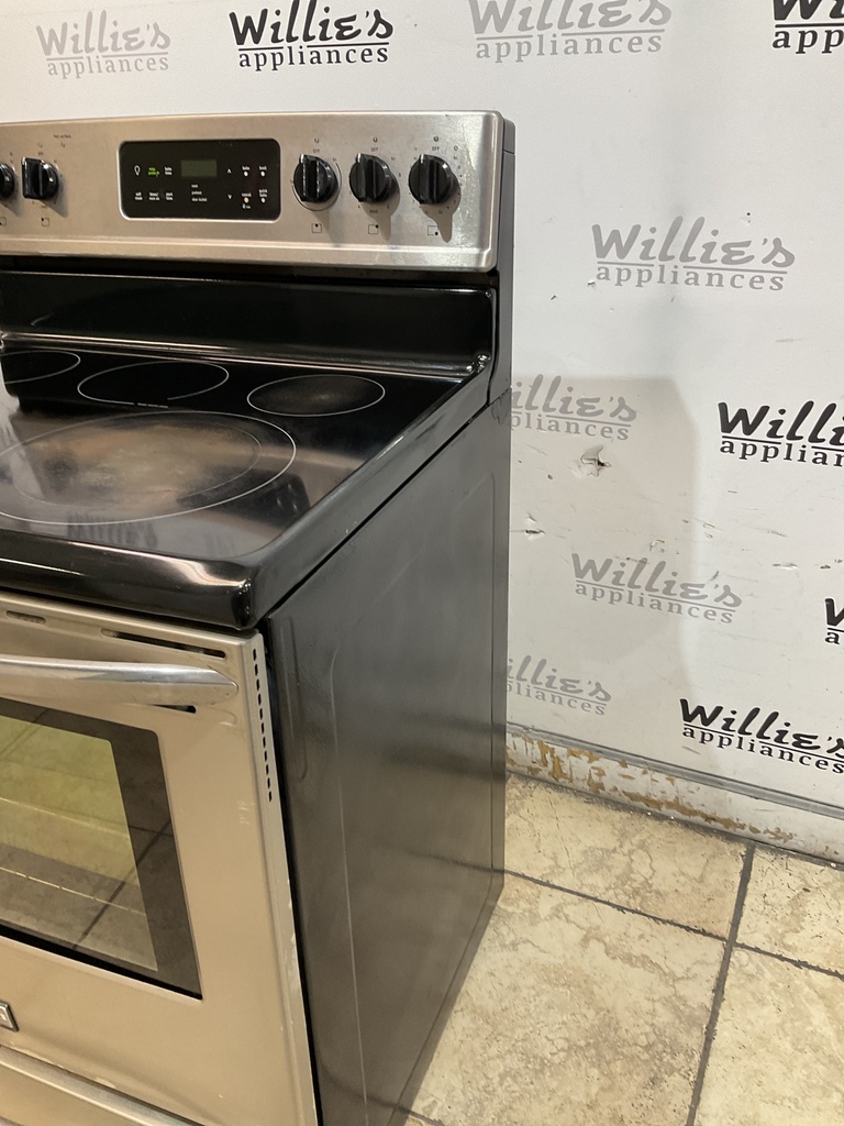 Frigidaire Used Electric Stove 220volts(40/50 AMP) 30inches {4 prong} (Stainless steel) 