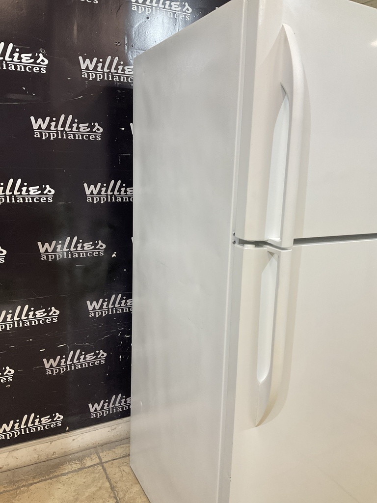 Kenmore Used Refrigerator Top and Bottom 30x68 1/2” (White) 
