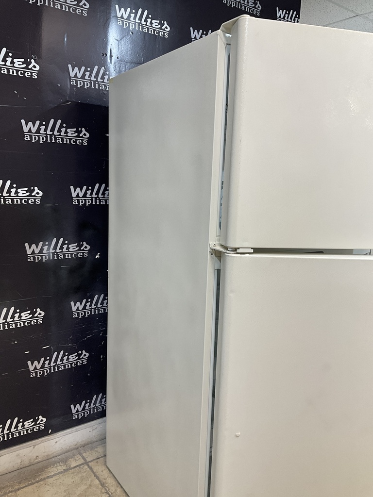 Ge Used Refrigerator Top and Bottom 33x67 1/2” (Bisque) 