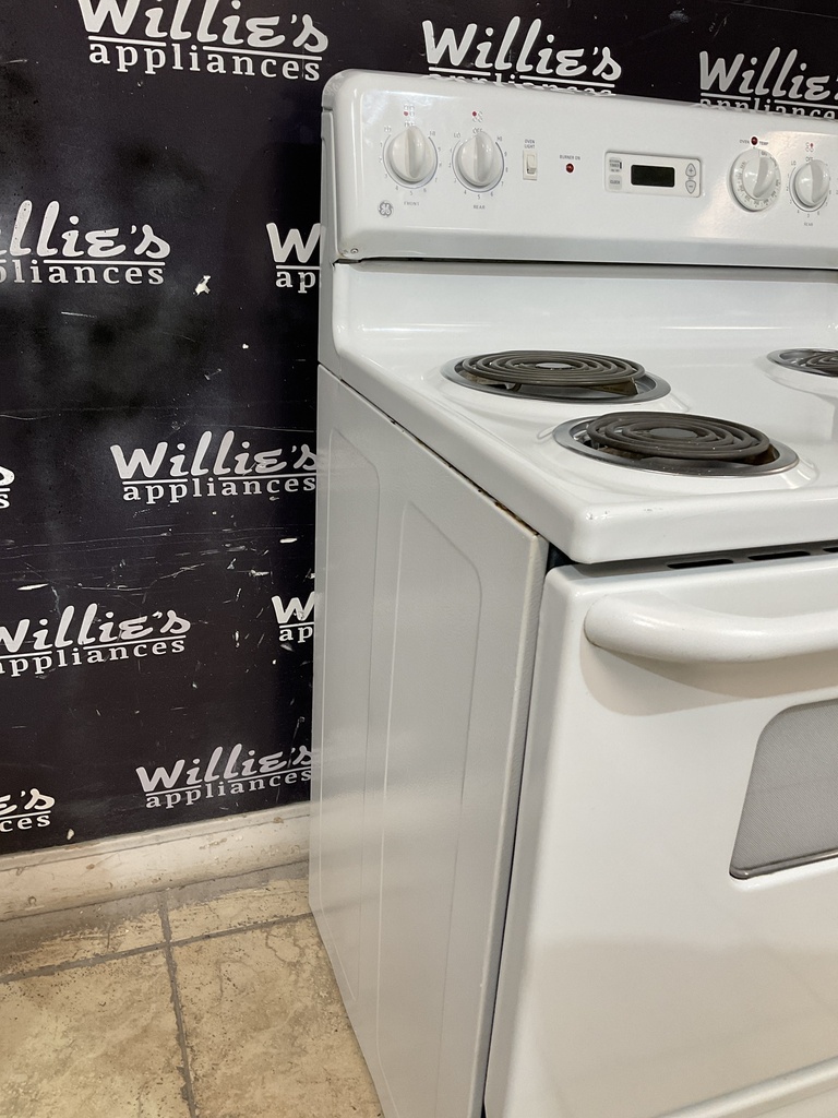 Ge Used Electric Stove 220volts (40/50 AMP) 30inches {3 prong} 