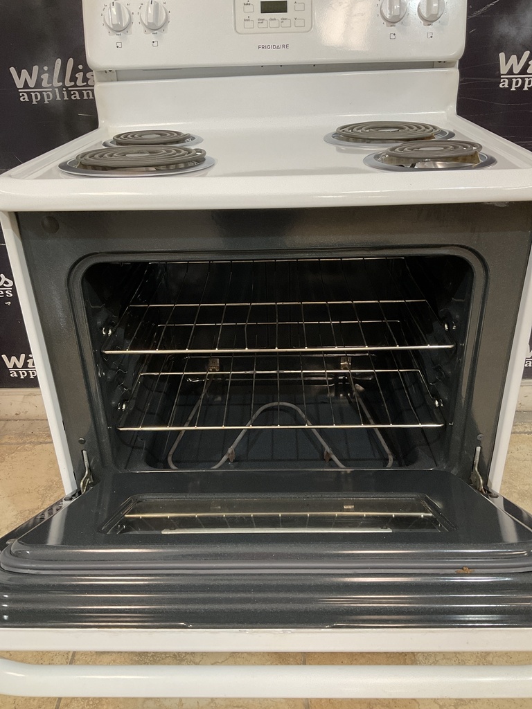 Frigidaire Used Electric Stove 220volts (40/50 AMP) 30inches {3 prong} (White) 