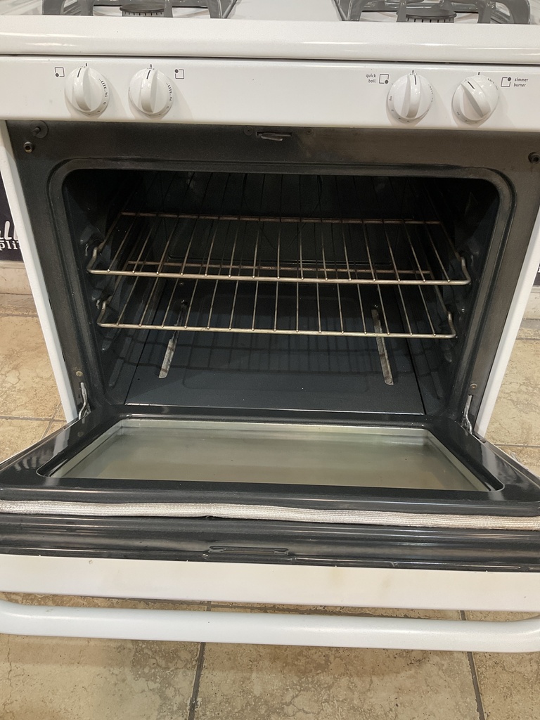 Frigidaire Used Natural Gas Stove 30inches (White) 