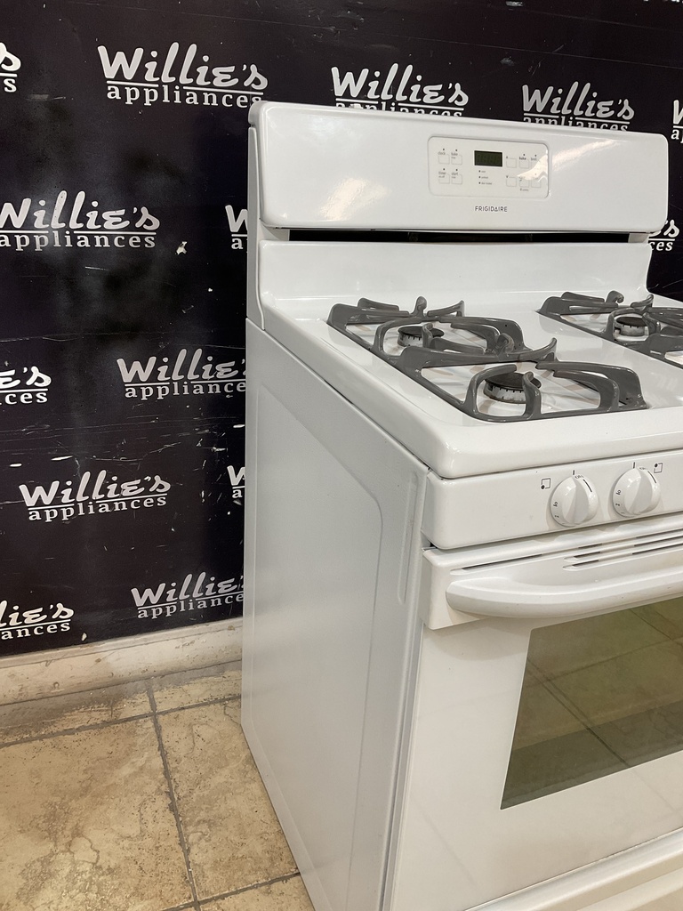 Frigidaire Used Natural Gas Stove 30inches (White) 