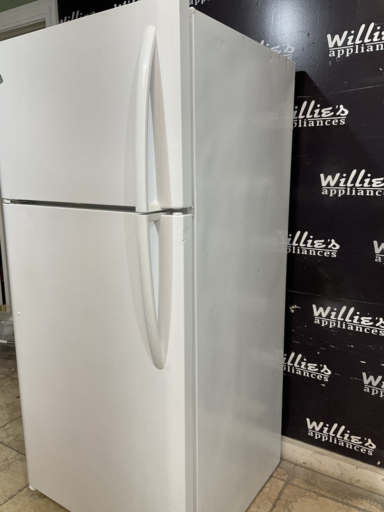 White Westinghouse Used Refrigerator Top and Bottom 30x65 1/2” (White) 