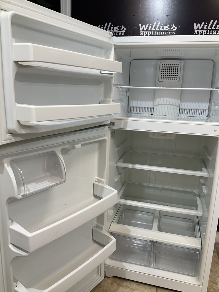 Ge Used Refrigerator Top and Bottom 28x61 (White)