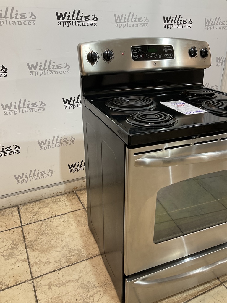 Ge Used Electric Stove 220volts (40/50 AMP) 30inches {4 prong} (Stainless Steel) 
