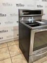 KitchenAid Used Electric Stove 220volts (40/50 AMP) 30inches (40/50 AMP) 30inches {no cord} (Stainless steel)