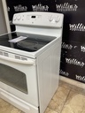 Ge Used Electric Stove 220volts (40/50 AMP) 30inches {3 prong} (White) 