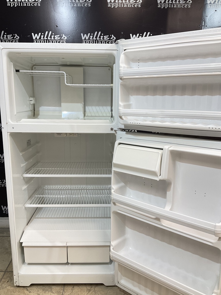 Hotpoint Used Refrigerator Top and Bottom 28x61 1/2” (White) 