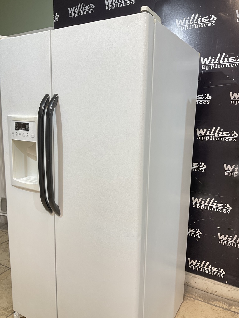 Ge Used Refrigerator Side by Side 36x68 1/2” (White) 