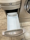 Kenmore Used Electric Dryer 220volts (30AMP) 27inches {3 prong} (Tan)