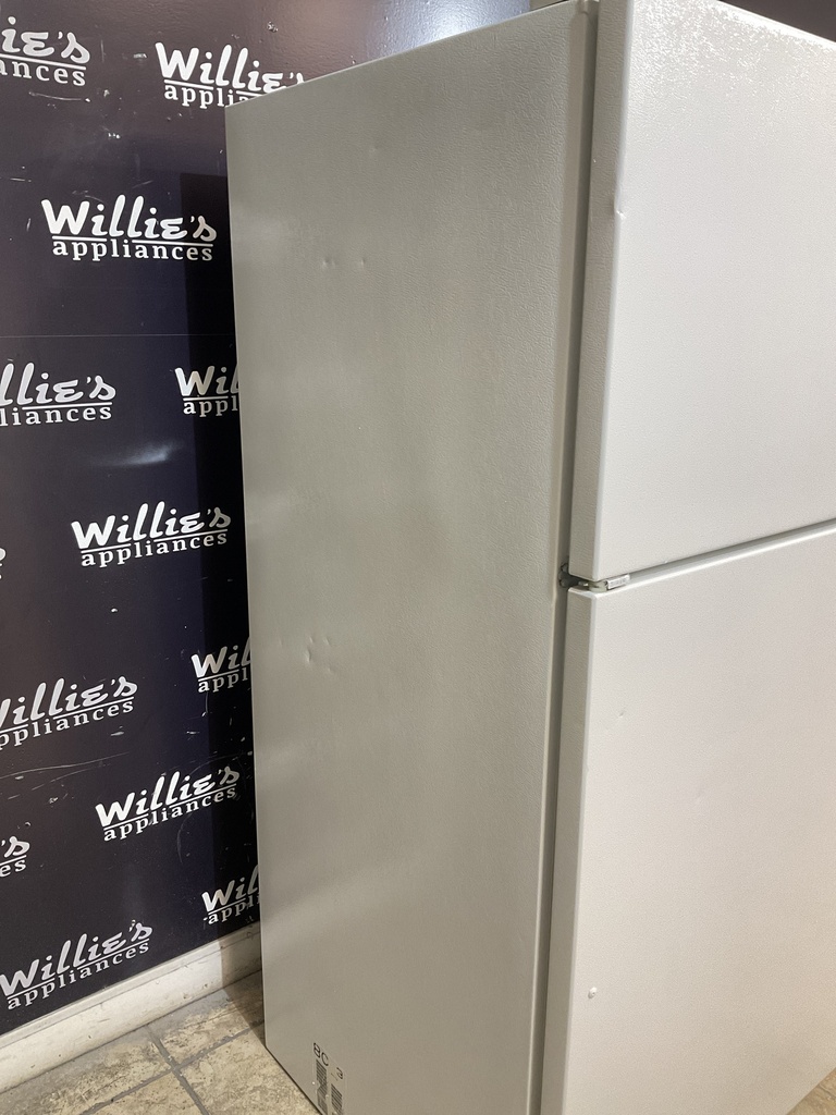 Whirlpool Used Refrigerator Top and Bottom 30x65 1/2 (White) 