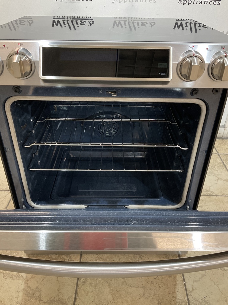 Samsung Used Electric Stove 220volts (40/50 AMP) 30inches {4 prong} (Stainless steel) 