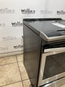 Whirlpool Used Electric Stove 220volts(40/50 AMP) 30inches {4 prong} (Stainless steel) 