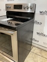 Frigidaire Used Electric Stove 220volts (40/50 AMP) 30inches {no cord} (Stainless Steel) 