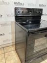 Whirlpool Used Electric Stove 220volts (40/50 AMP) 30inches {no cord} (Black) 