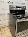 Whirlpool Used Electric Stove 220volts (40/50 AMP) 30inches {3 prong} (Stainless Steel) 