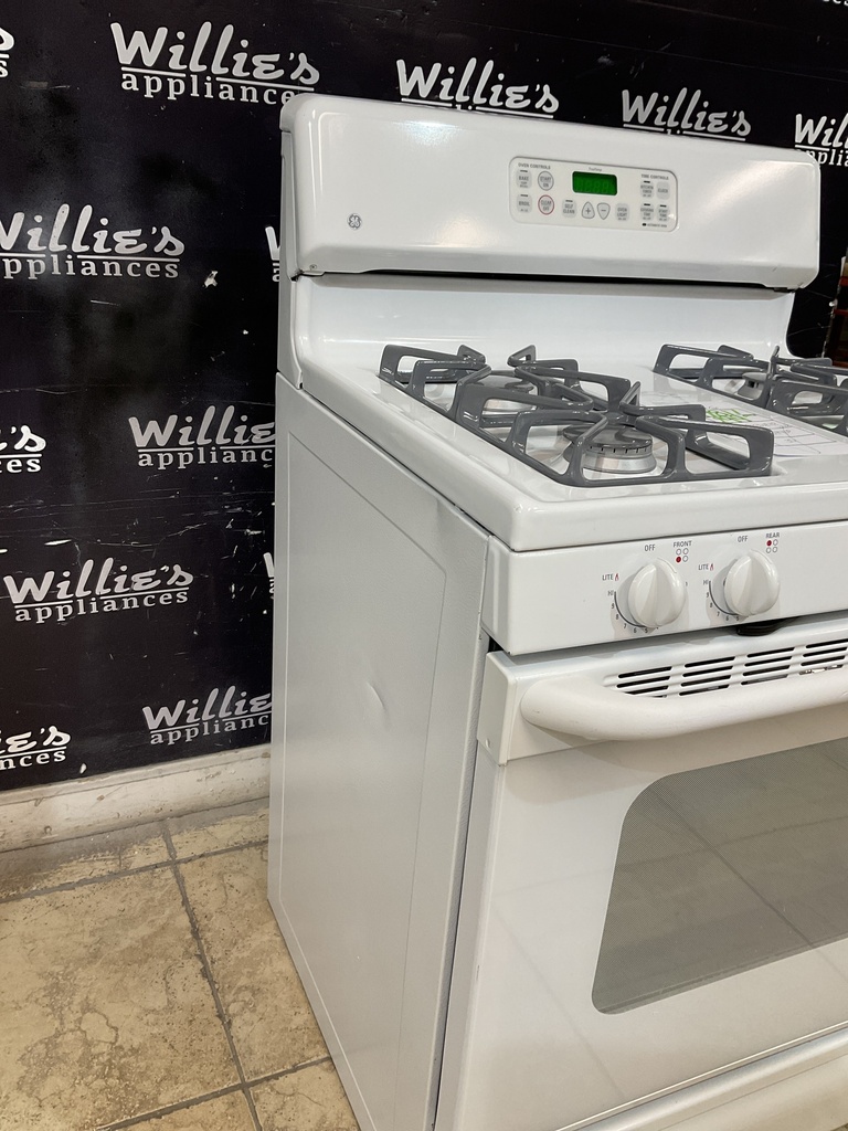 Ge Used Natural Gas Stove 30inches (White) 