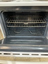 Ge Used Electric Stove 220volts (40/50 AMP) 30inches {3 prong} (White) 