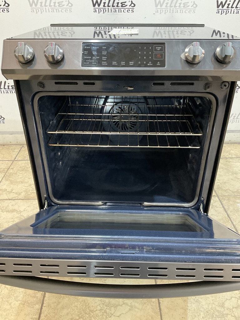 Samsung Used Electric Stove 220volts (40/50 AMP) 30inches {4 prong} (Black Stainless)