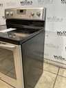 Maytag Used Electric Stove 220volts (40/50 AMP) 30inches {3 prong} (Stainless steel) 