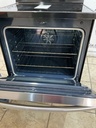 Samsung Used Electric Stove 220volts (40/50 AMP) 30inches {no cord} (Stainless steel) 