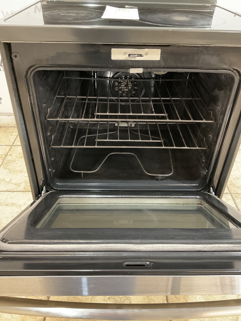 Ge Used Electric Stove 220volts (40/50 AMP) 30inches {3 prong} (Stainless Steel 