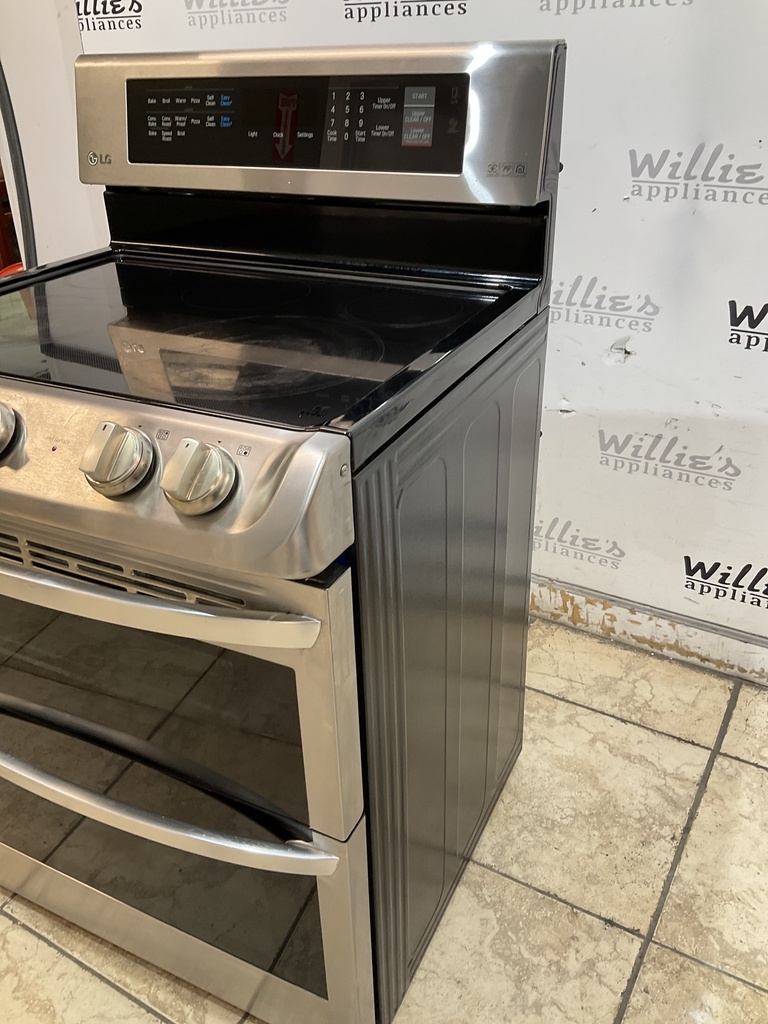 Lg Used Electric Stove 220volts (40/50 AMP) 30inches {3 prong} (Stainless Steel)
