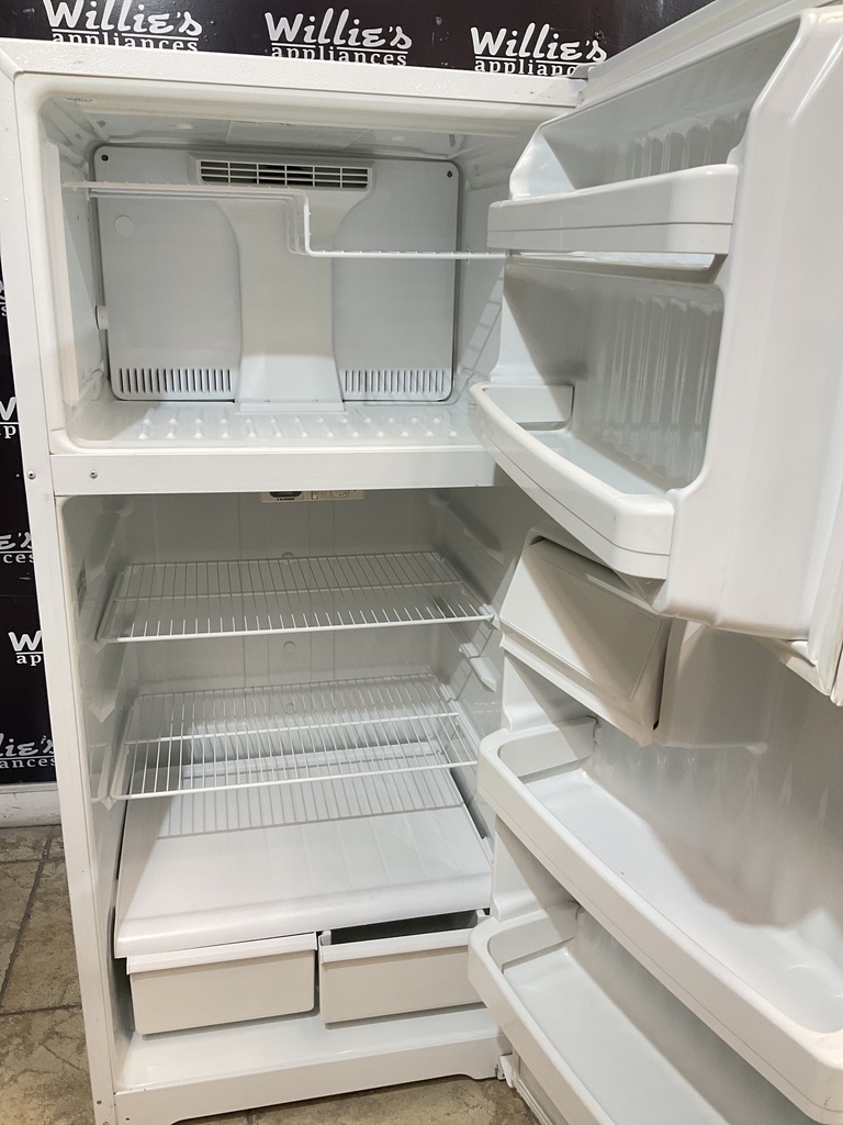 Hotpoint Used Refrigerator Top and Bottom 28x61 1/2” (White)