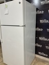 Ge Used Refrigerator Top and Bottom 28x64 (White)
