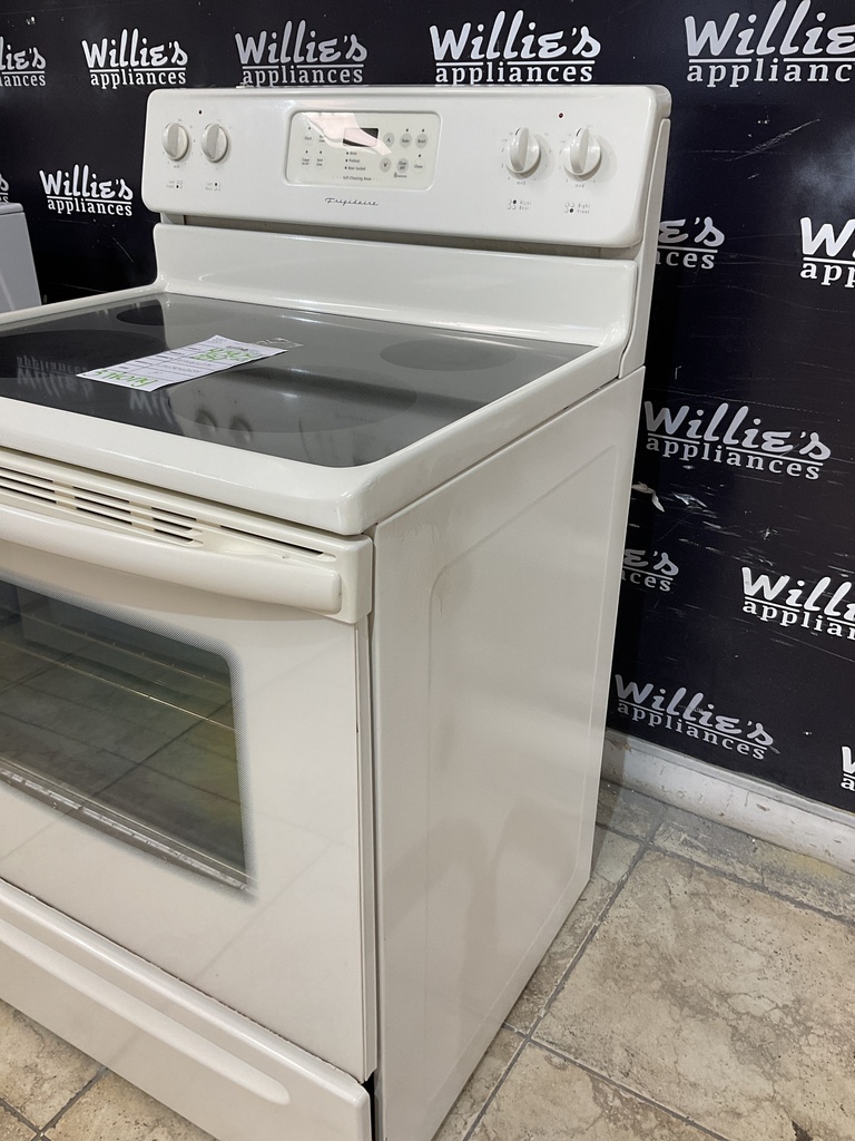 Frigidaire Used Electric Stove 220volts (40/50 AMP) 30inches {3 prong} (Bisque) 