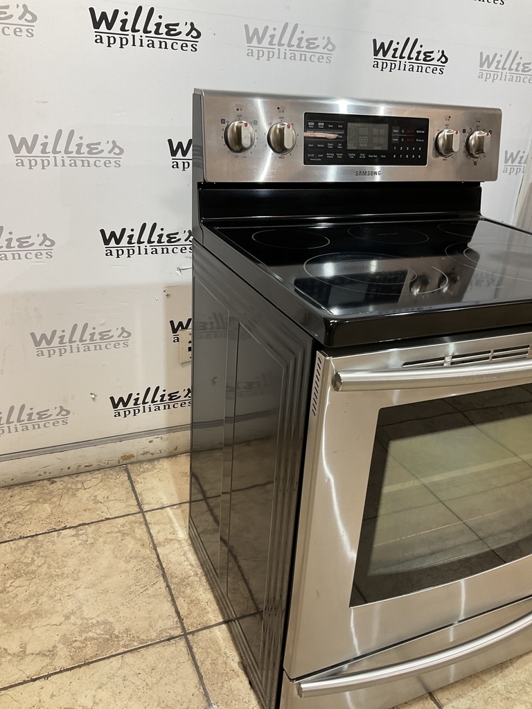 Samsung Used Electric Stove 220volts (40/50 AMP) 30inches {3 prong} (Stainless Steel) 