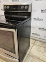 Whirlpool Used Electric Stove 220volts (40/50 AMP) 30inches {no cord} (Stainless Steel) 