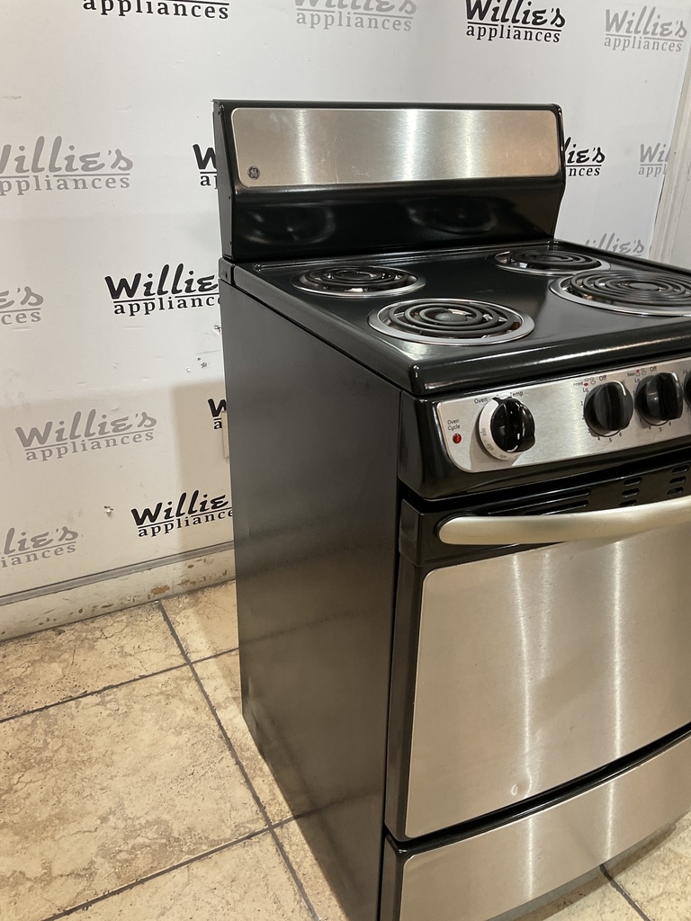Ge Used Electric Stove 220volts (40/50 AMP) 24inches {no cord} (Stainless steel) 
